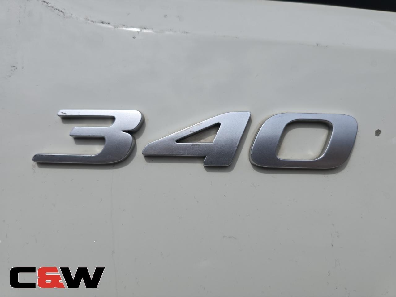Vehicle image 25